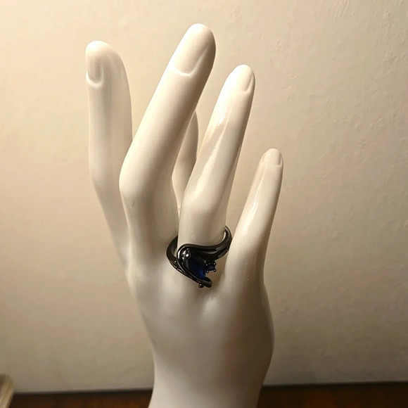 CZ Blue Stones Horse Eye Style Hypoallergenic Nickel-Free, Adjustable size 9 - Picture 2 of 4
